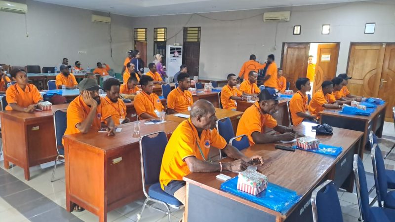 Sosialisasi Pengurangan Resiko Bencana (PRB) bagi tokoh masyarakat dan Pokmas di lingkungan Pemerintah Kabupaten Keerom yang dilaksanakan oleh BPBD Kabupaten Keerom, Jumat (1/9)