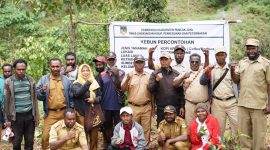 Pemerintah Kabupaten Puncak Jaya dalam hal ini Dinas Lingkungan Hidup Perkebunan dan Peternakan (DLHPP) melakukan peninjauan lokasi ke Distrik Dokome sebagai Calon Lahan pengembangan kopi Arabika pada ketinggian 2.000 mdpl, Senin (05/09/2023).