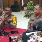 Kapolda Papua, Irjen Pol Patrige Renwarin saat memberikan keterangan pers. (Foto: Syaiful)
