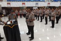 Kapolda Papua, Irjen Pol Patrige Renwarin saat memimpin serah terima jabatan Pejabat Utama dan Kapolres, Sabtu (12/4/2025). (Syaiful)