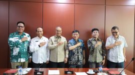 Komite Eksekutif Percepatan Pembangunan Otonomi Khusus Papua pose bersama Deputi Pengembangan Kewilayahan Kementerian PPN/Bappenas, Medrilzam, Senin 19 Januari 2026. (Tim Komite Eksekutif Papua)