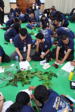 Youth Camp HKBP Papua Dorong Kreativitas Generasi Muda Lewat Ecoprint