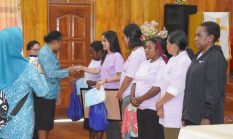 Guru Sekolah Minggu Tujuh Denominasi Terima Sertifikat Pelatihan
