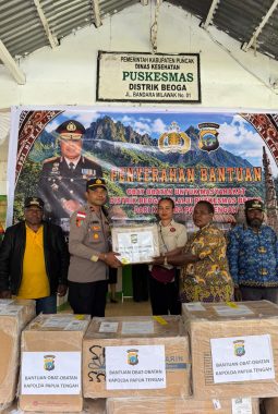 Kapolda Papua Tengah Kirim 43 Jenis Obat dan Vitamin ke Beoga, Wujudkan Kepedulian terhadap Pelayanan Kesehatan Masyarakat Pedalaman