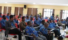 Pemkab Puncak Jaya Gelar Rapat Besar, Bupati Yuni Wonda Tegaskan Pentingnya Pemutakhiran Data Honorer dan CPNS Formasi 2024