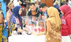 Dekranasda Tolikara Pamerkan Emas Asli Papua dan Batik Bermotif Khas di Ajang Kriyanusa 2026, Bukti Kreativitas Anak Daerah Tembus Panggung Nasional