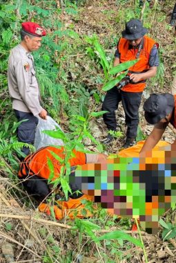 Warga Jayapura Selatan Dikejutkan Penemuan Mayat Tengkurap di Pertigaan Alternatif Kolam Buaya, Identitas Korban Masih Misterius
