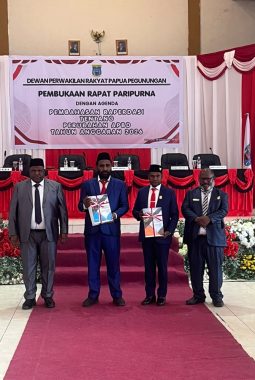 Pemprov Papua Pegunungan Sampaikan Penjelasan Perubahan APBD 2026, Pendapatan Naik Rp489,8 Miliar dan Belanja Tembus Rp1,95 Triliun