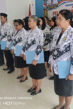 Dari Pakta Integritas hingga Pesan Kebersamaan, Pelantikan Pengurus PGRI Cabang Kota Jayapura Jadi Momentum Memperkuat Peran Guru di Lima Distrik