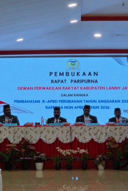 Bupati Aletinus Yigibalom Tegaskan Perubahan APBD Bukan Sekadar Angka, Melainkan Instrumen Pelayanan Publik dan Pembangunan Daerah