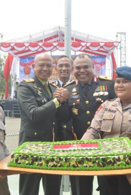 Kapolda Papua Tengah Tegaskan Soliditas TNI-Polri Sebagai Fondasi Keamanan dan Pembangunan Papua Tengah