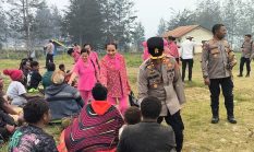HKGB ke-74, Bhayangkari dan Polres Puncak Hadir Menyapa Warga Kampung Kago