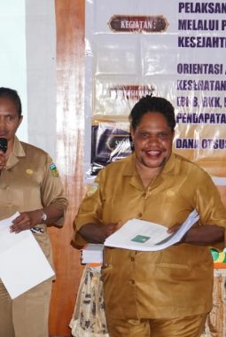 Pemkab Puncak Jaya Gelar Orientasi dan Pelatihan Teknis untuk Tenaga Penyuluh serta Kader Kesehatan dan Kesejahteraan Keluarga Didukung Dana Otsus 2026