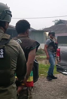 Polri Tangkap Dua Anggota KKB Kodap XVI Yamue, Satu Tewas Ditembak Saat Melawan di Jalan Seradala Yahukimo