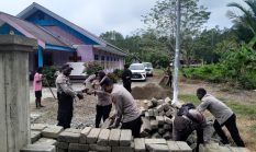 Polda Papua Tengah Gelar Kerja Bakti di GBI Samabusa, Wujud Kepedulian Polri Bangun Fasilitas Ibadah dan Pererat Silaturahmi